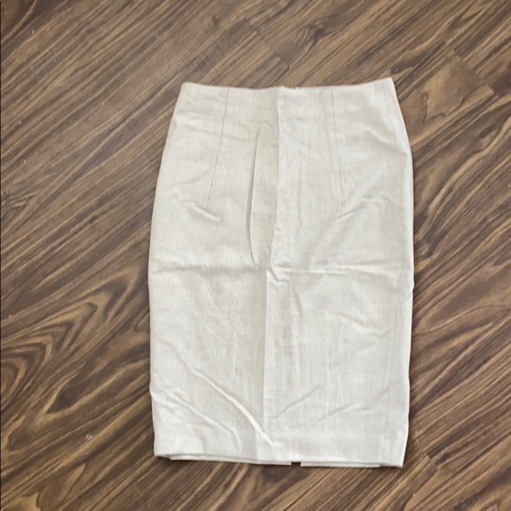 Grey pencil skirt